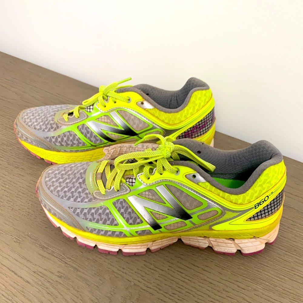 New Balance 860v5 sneakers